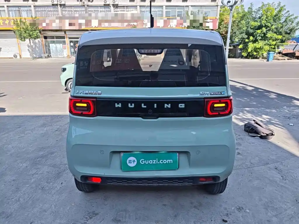 Wuling MINIEV — миниатюра 6