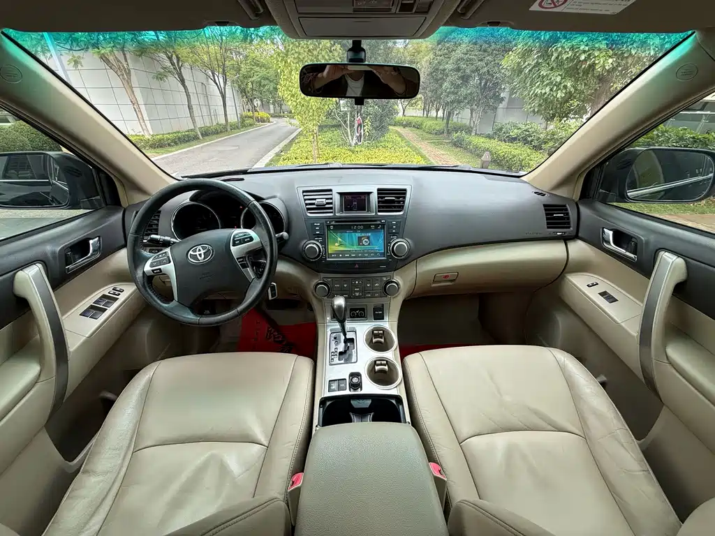 Toyota Highlander — миниатюра 6