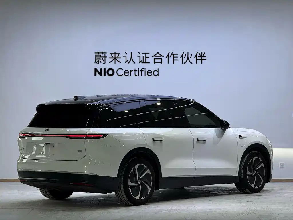 NIO ES8 2023 75kWh Executive