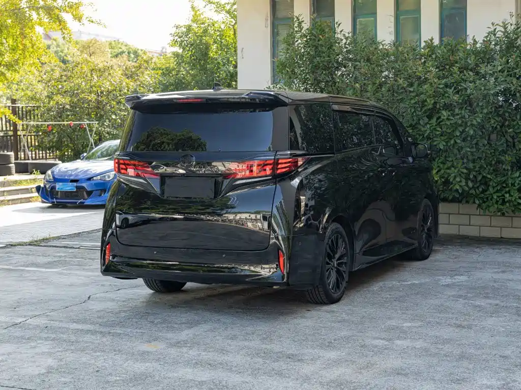 Toyota Alphard — фотографии объявления, Фото 5