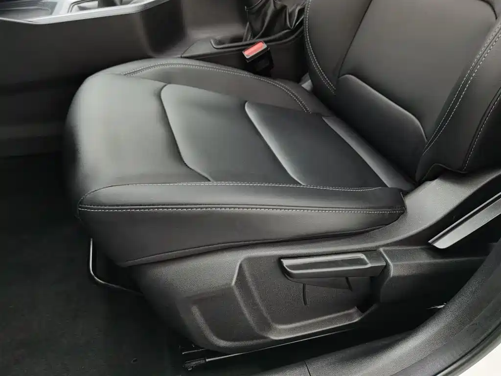 GEELY AUTOMOBILE EMGRAND