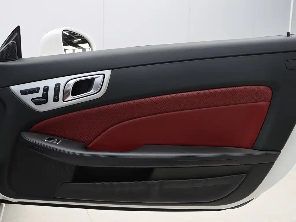 Mercedes-Benz SLK-Class — миниатюра 20