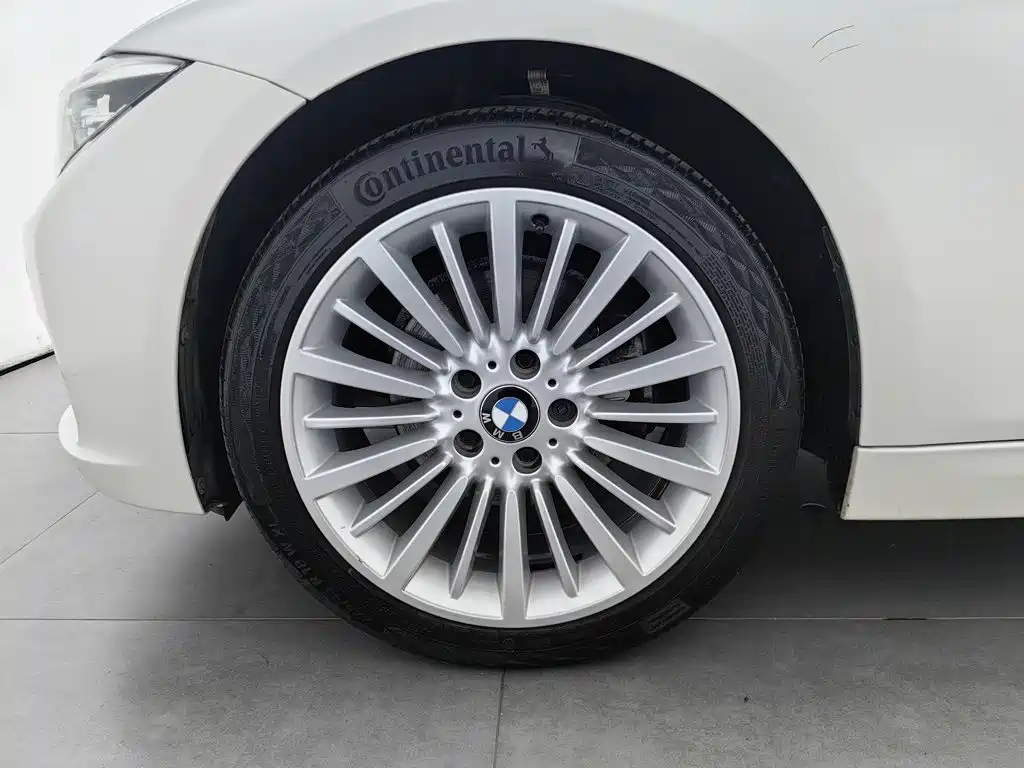 BMW 3 Series — миниатюра 17