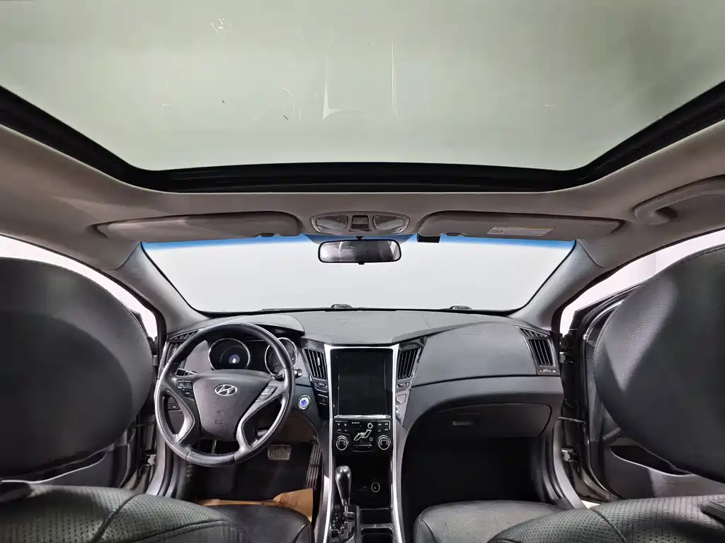 Hyundai Sonata — миниатюра 10
