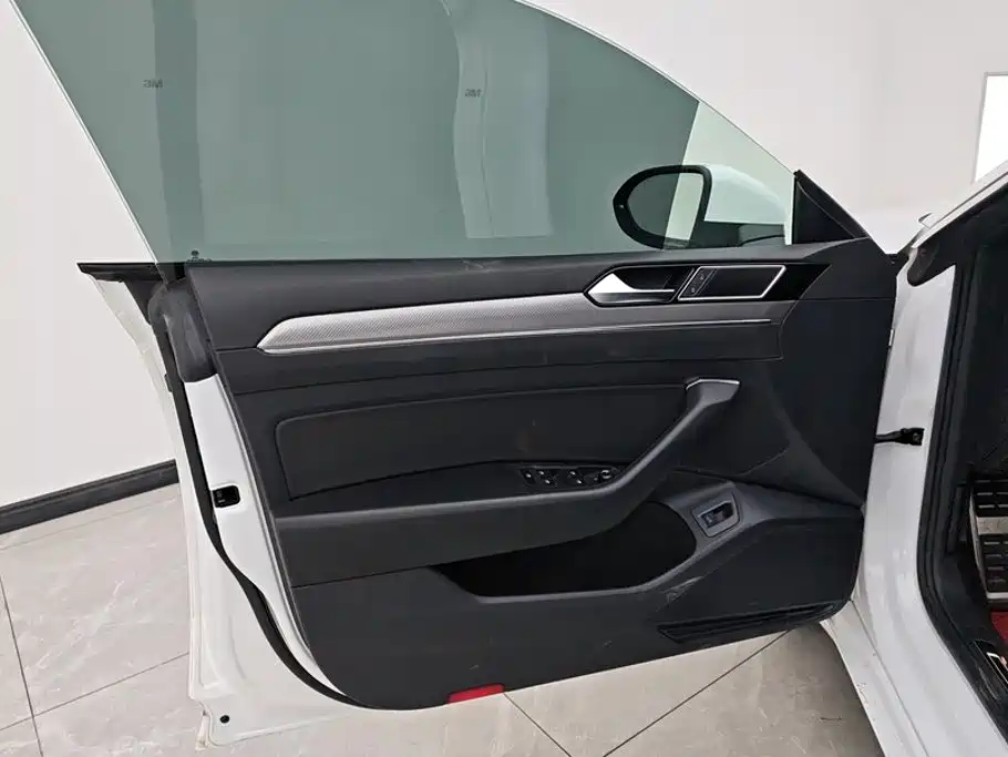 Volkswagen CC — миниатюра 7