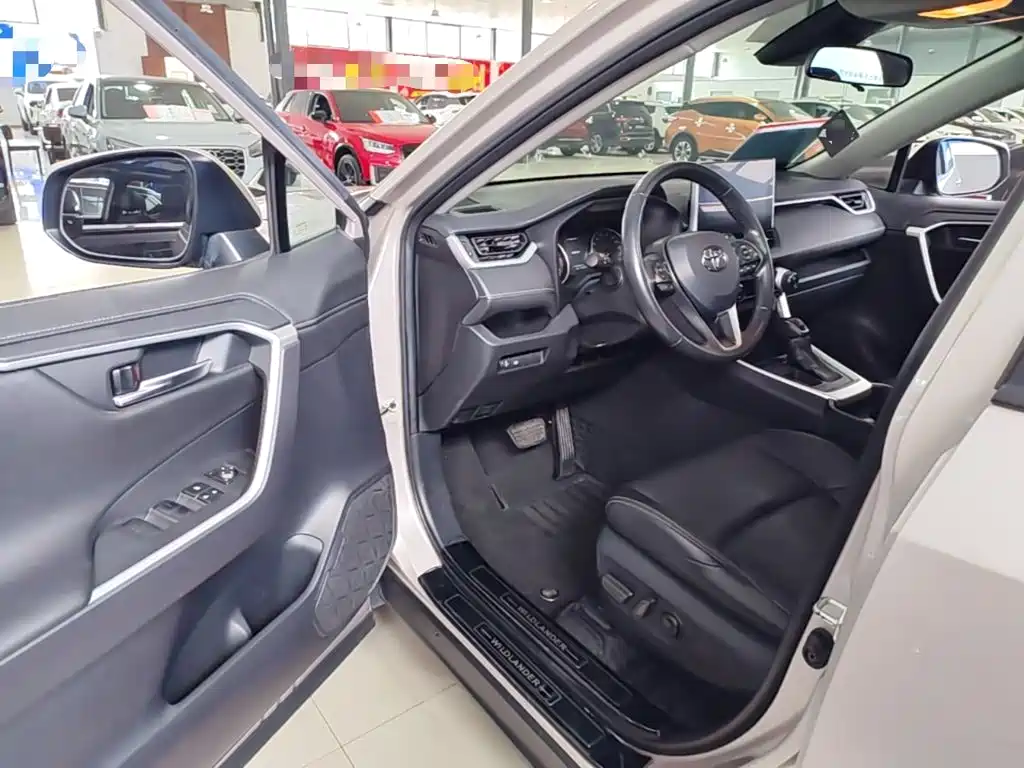 Toyota Wildlander — миниатюра 16