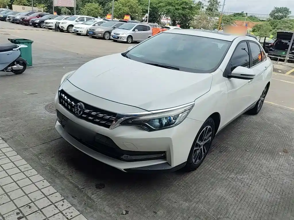 Venucia D60 2018
