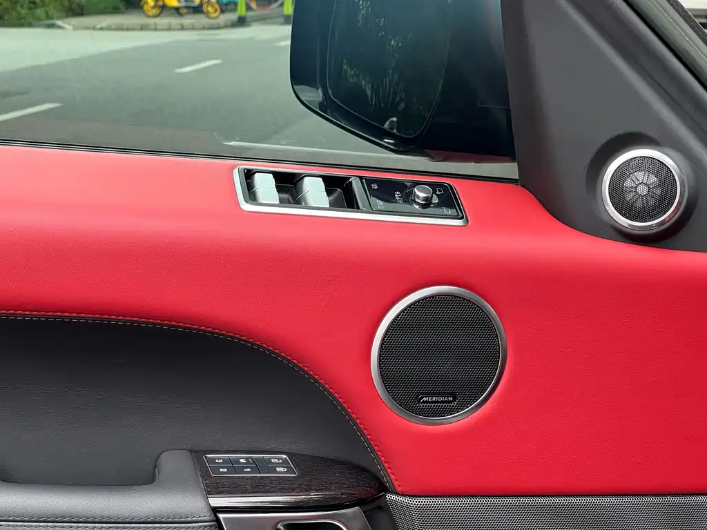 Land Rover Sport — миниатюра 14
