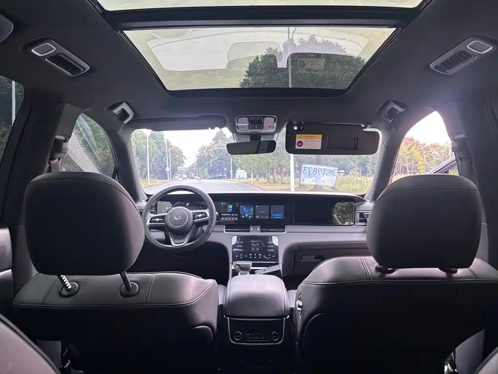 Li Auto Li ONE — миниатюра 9