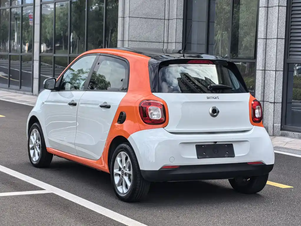 SMART FORFOUR