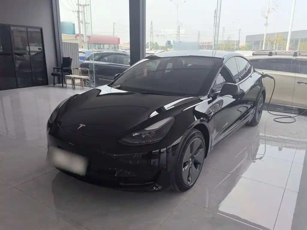 Tesla Model 3 — фотографии объявления, Фото 2