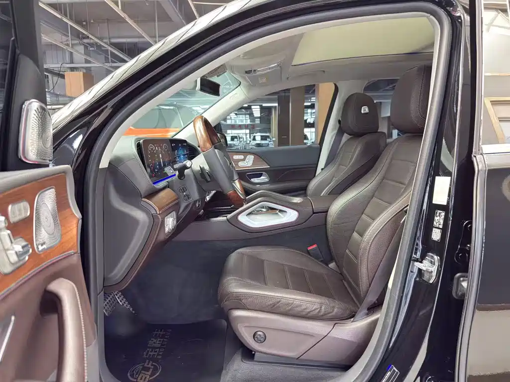 Mercedes-Benz GLS — миниатюра 12