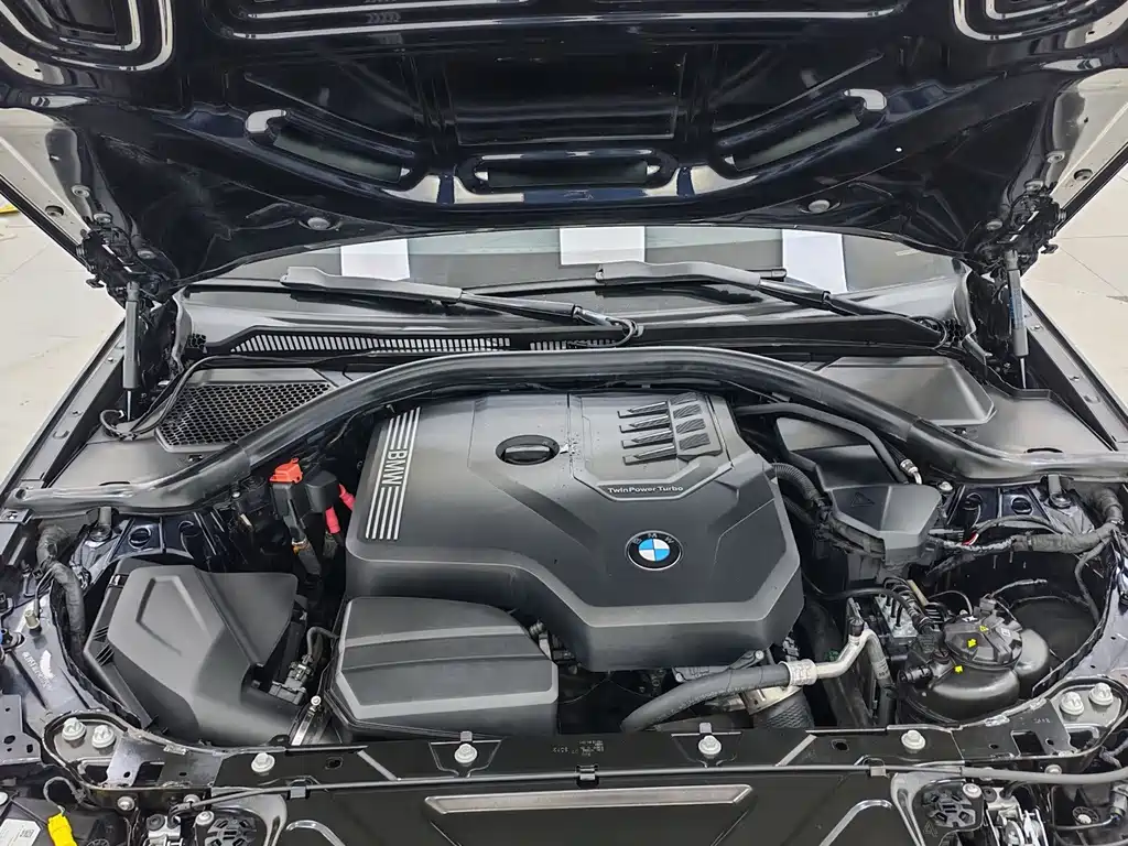 BMW 3 Series — миниатюра 17