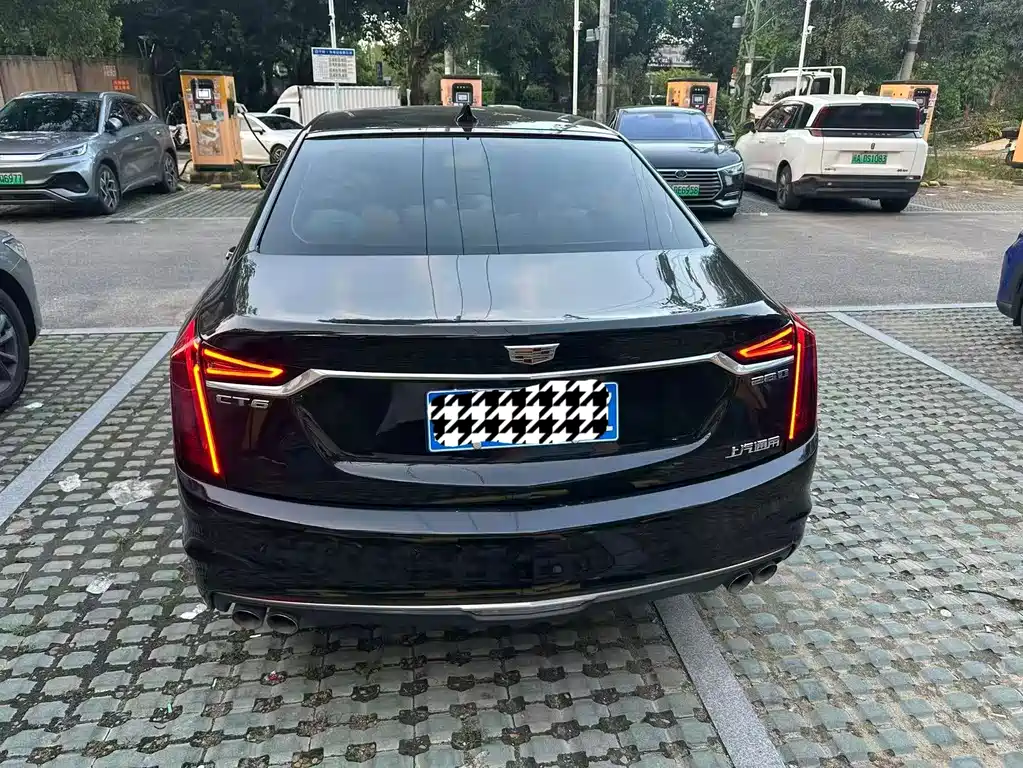 Cadillac CT6 — миниатюра 7