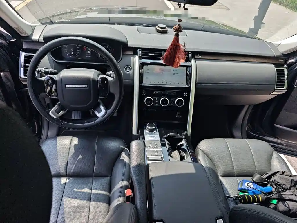 Land Rover Discovery — миниатюра 5
