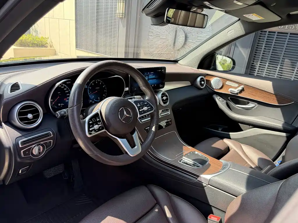 Mercedes-Benz GLC — миниатюра 4