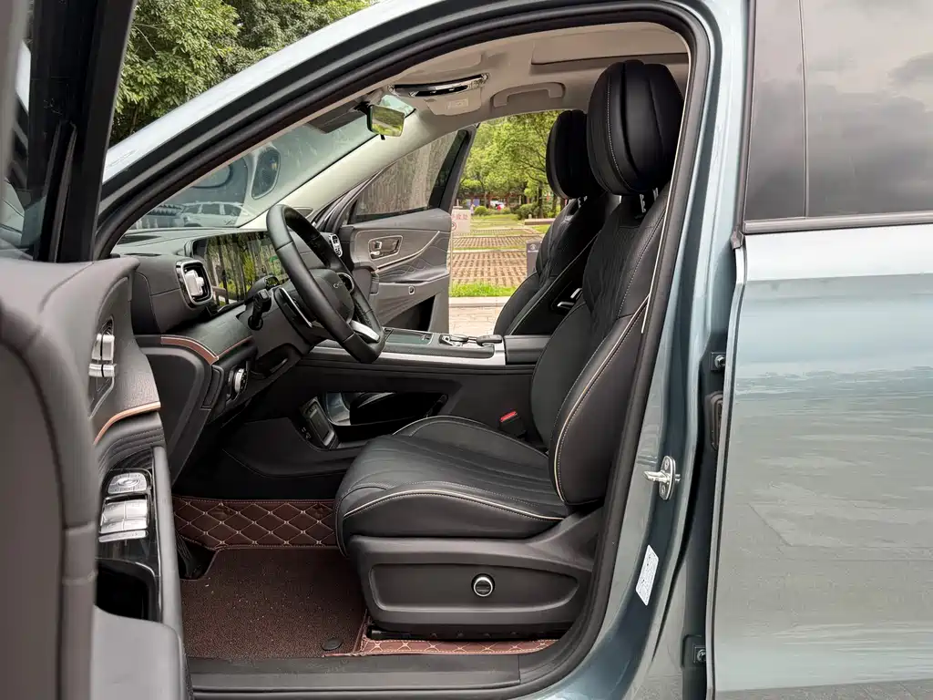 Chery Tiggo 9 9 2023 2.0T DCT Luxury 5 мест