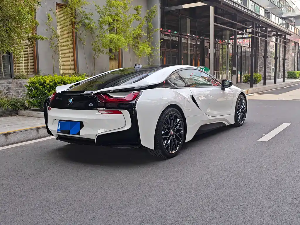 BMW i8 — миниатюра 23