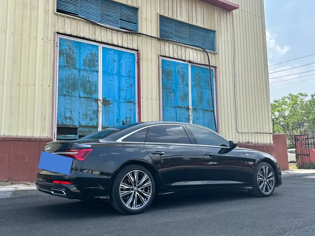 Audi A6L — миниатюра 6