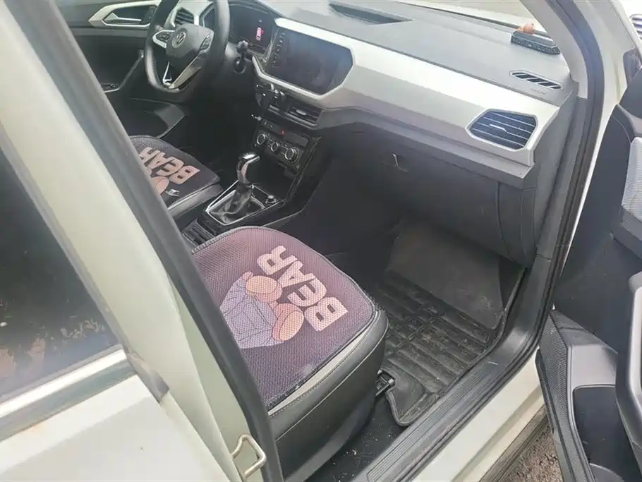 Volkswagen Tacqua 2021 1.5L AT Smart Connect