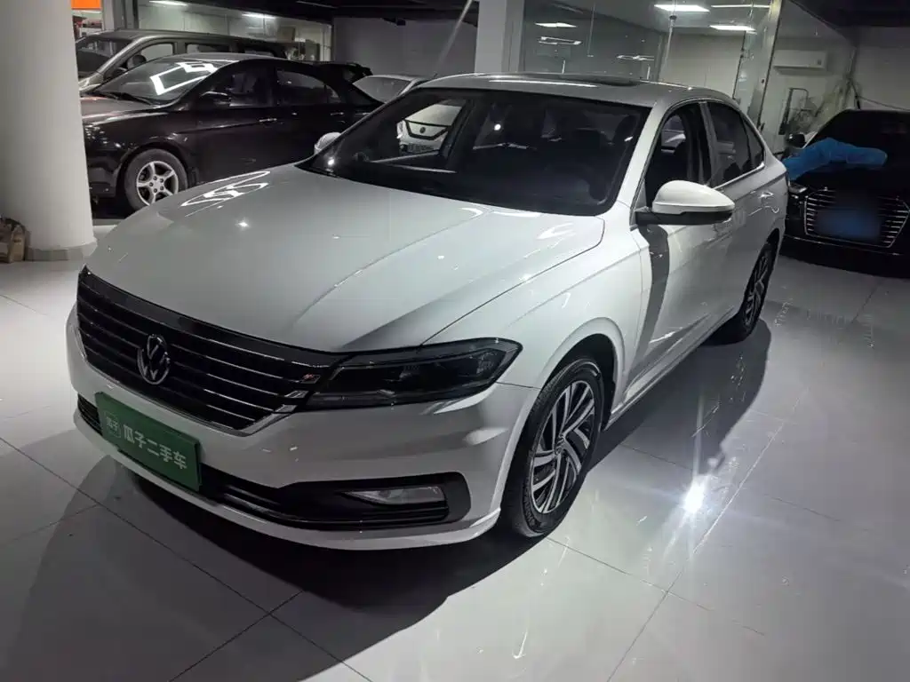 Volkswagen Lavida — миниатюра 2