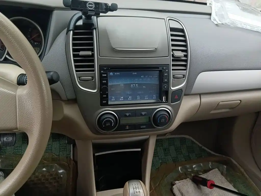 Nissan Sylphy — миниатюра 6