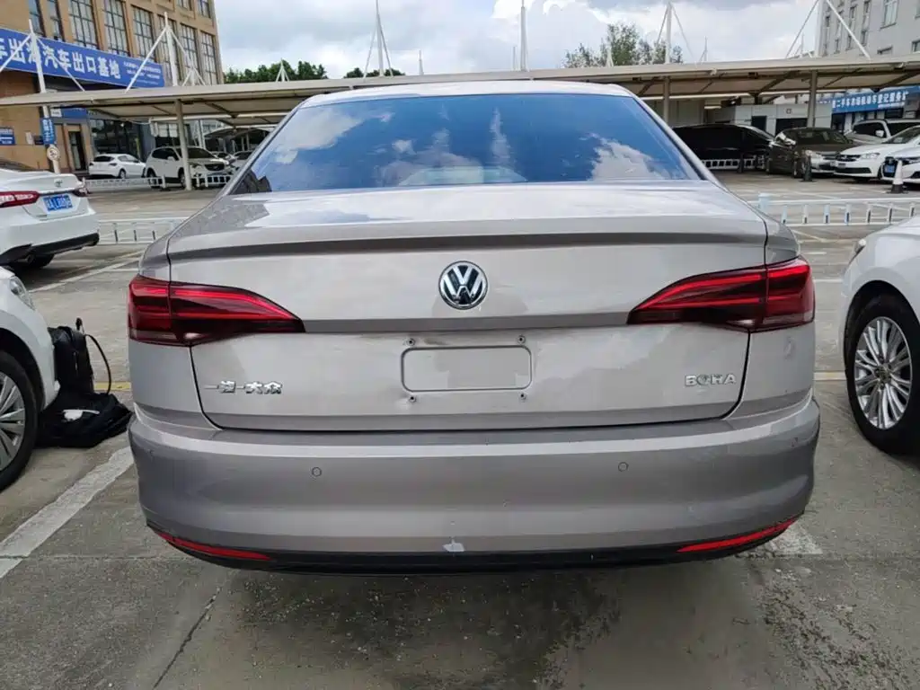 Volkswagen Bora — миниатюра 6