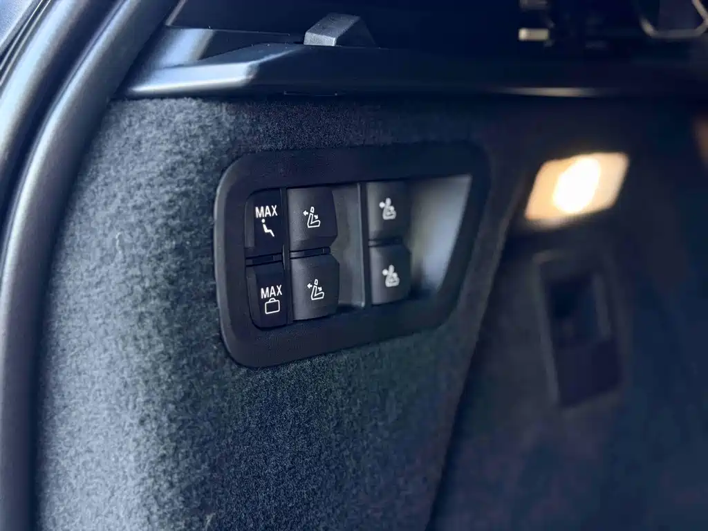 BMW X7 — миниатюра 6