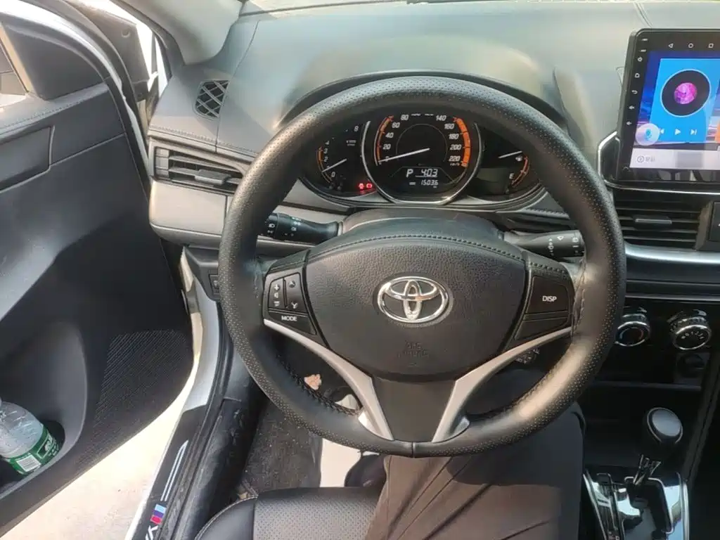 Toyota Yaris L — миниатюра 11