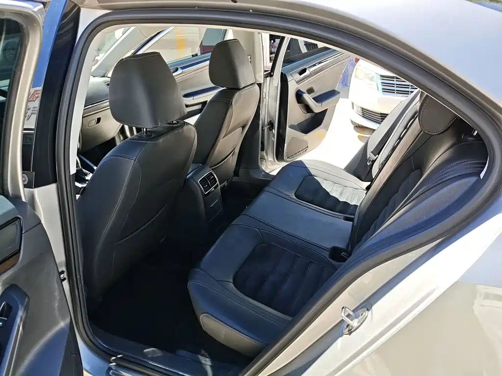 Volkswagen Sagitar — миниатюра 11