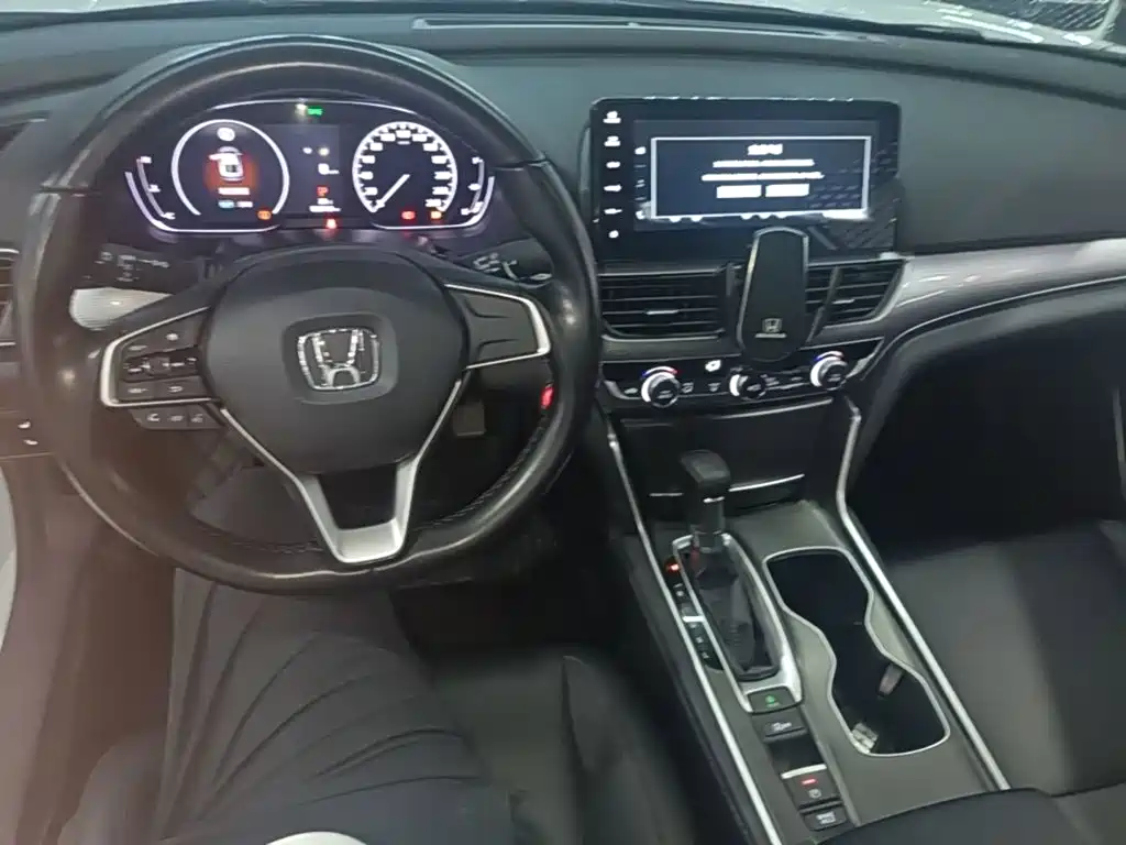 Honda Accord — миниатюра 10