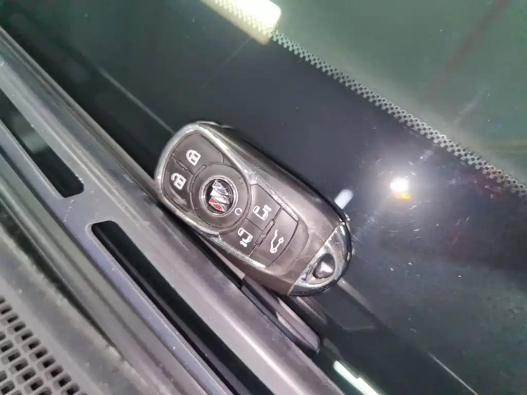 Buick GL8 — миниатюра 9