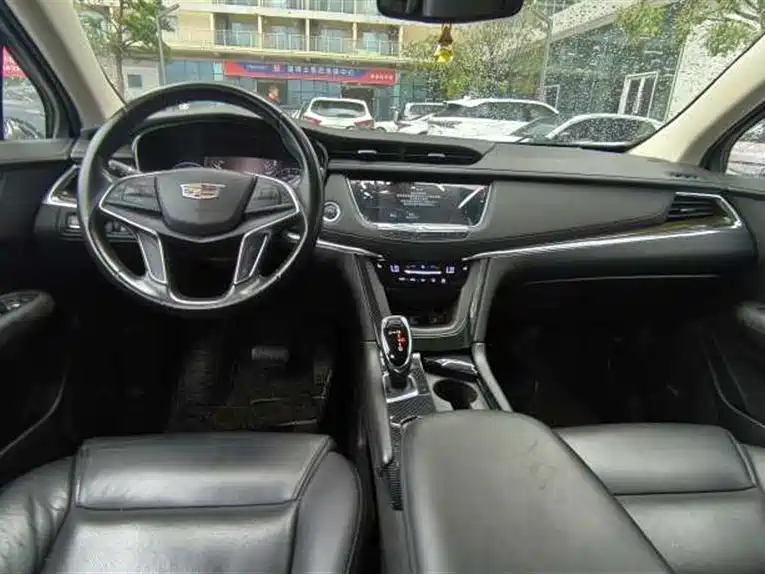 Cadillac XT5 — миниатюра 7