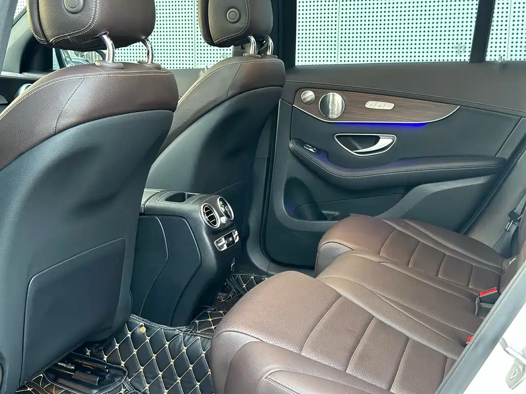 Mercedes-Benz GLC — миниатюра 10