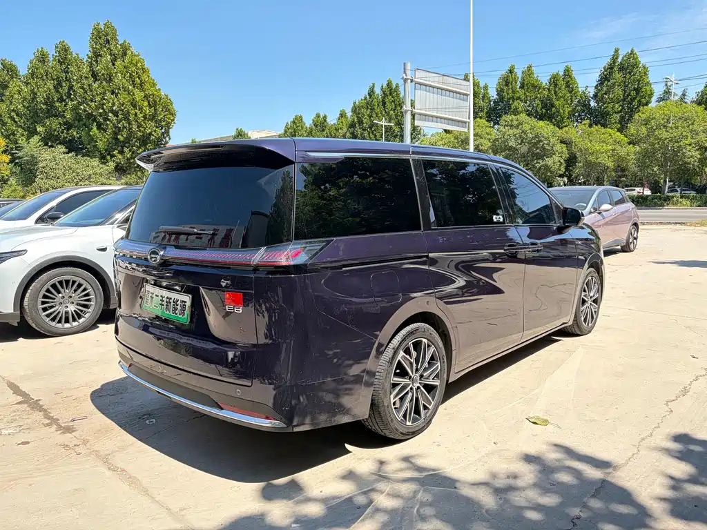 GAC Motor Trumpchi E8 PHEV — миниатюра 9