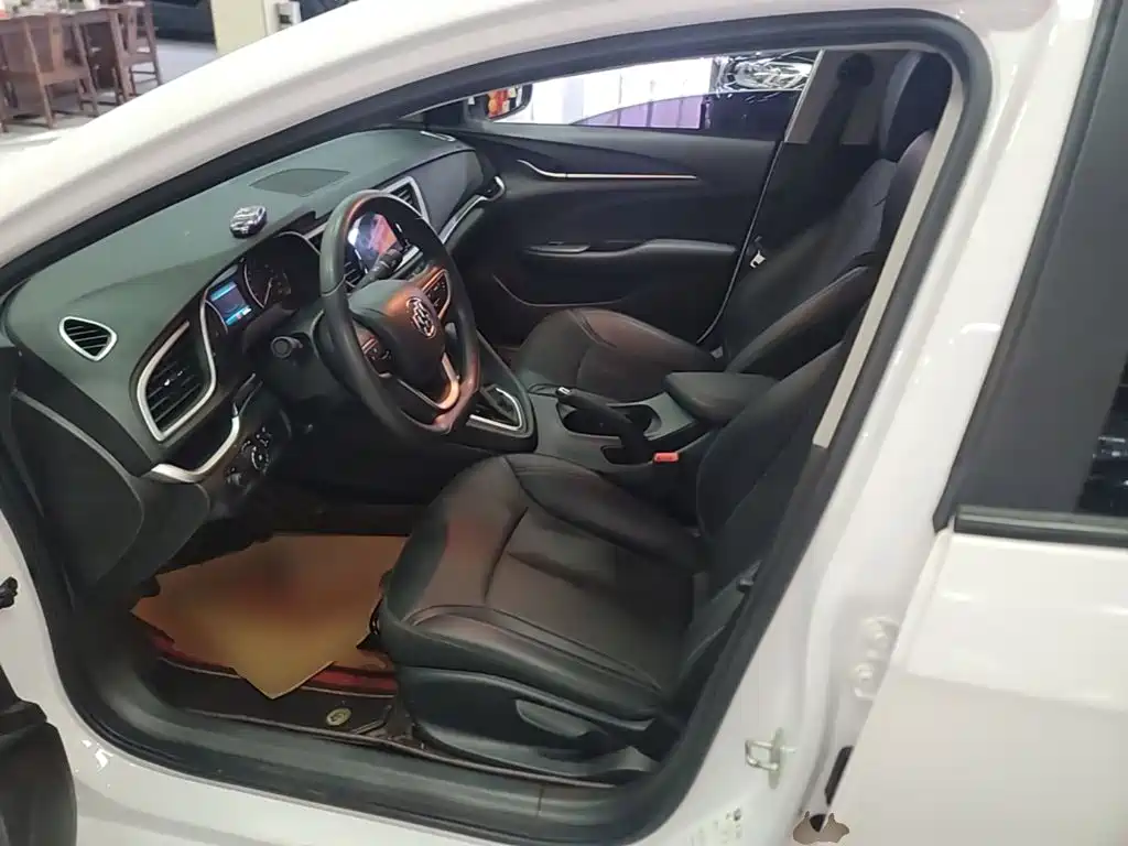 Buick Excelle — миниатюра 15