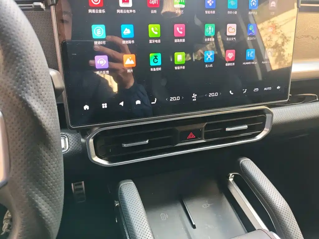 Jetour Traveller — миниатюра 14