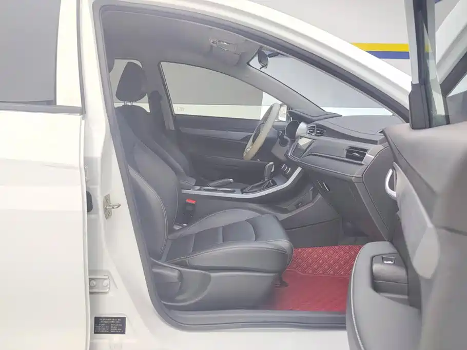 Geely Emgrand — миниатюра 8