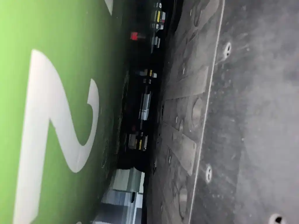 XPeng X9 — миниатюра 21