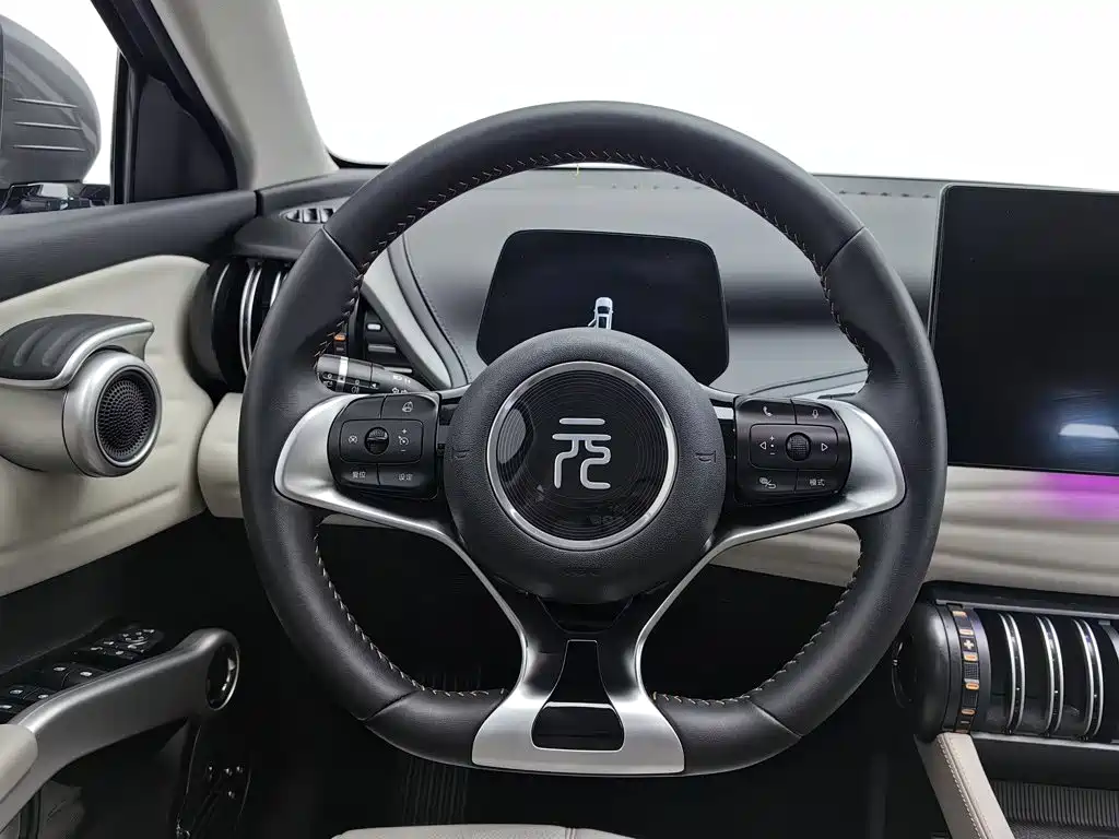 BYD Yuan Plus — миниатюра 11