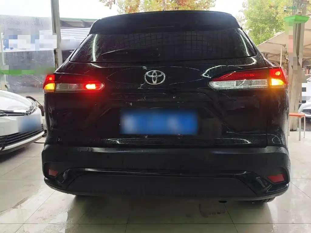 Toyota Frontlander — миниатюра 6