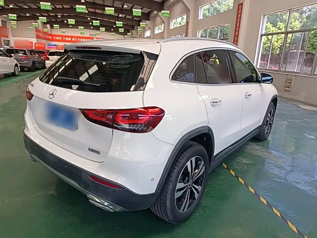 Mercedes-Benz GLA — миниатюра 7