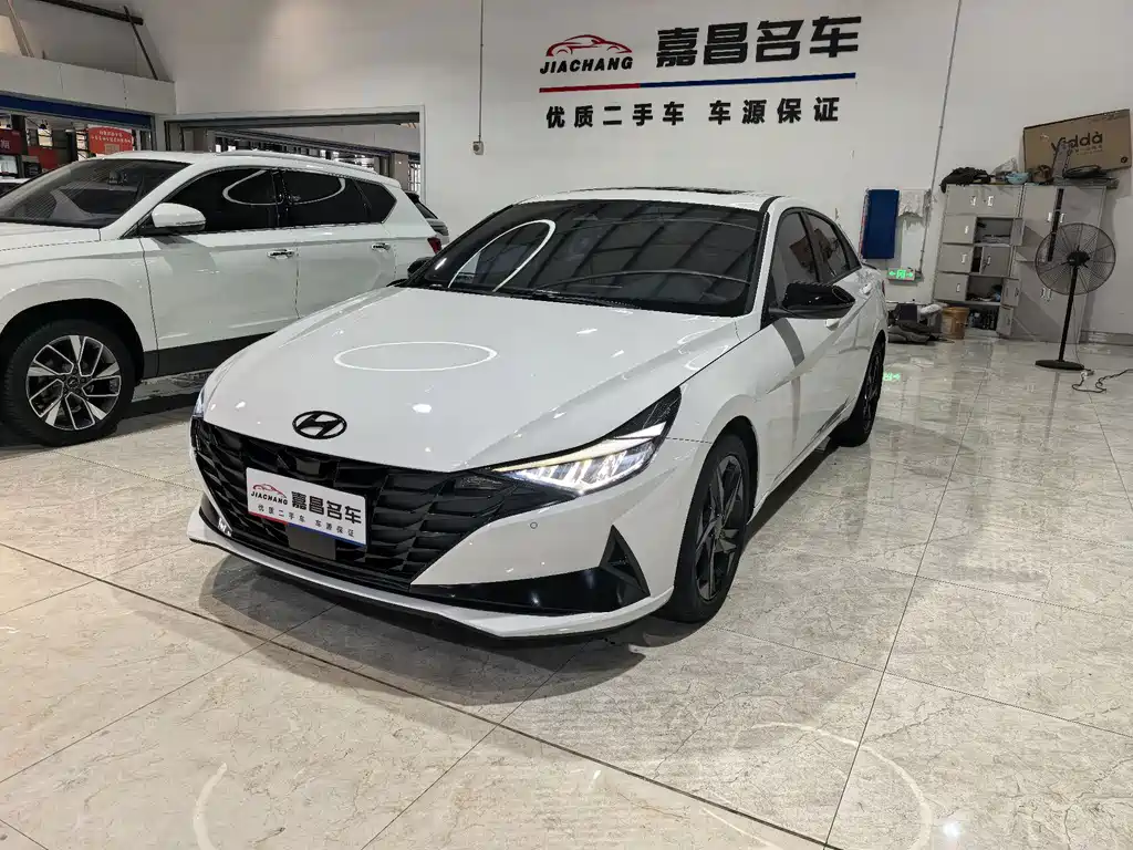 Hyundai Elantra
