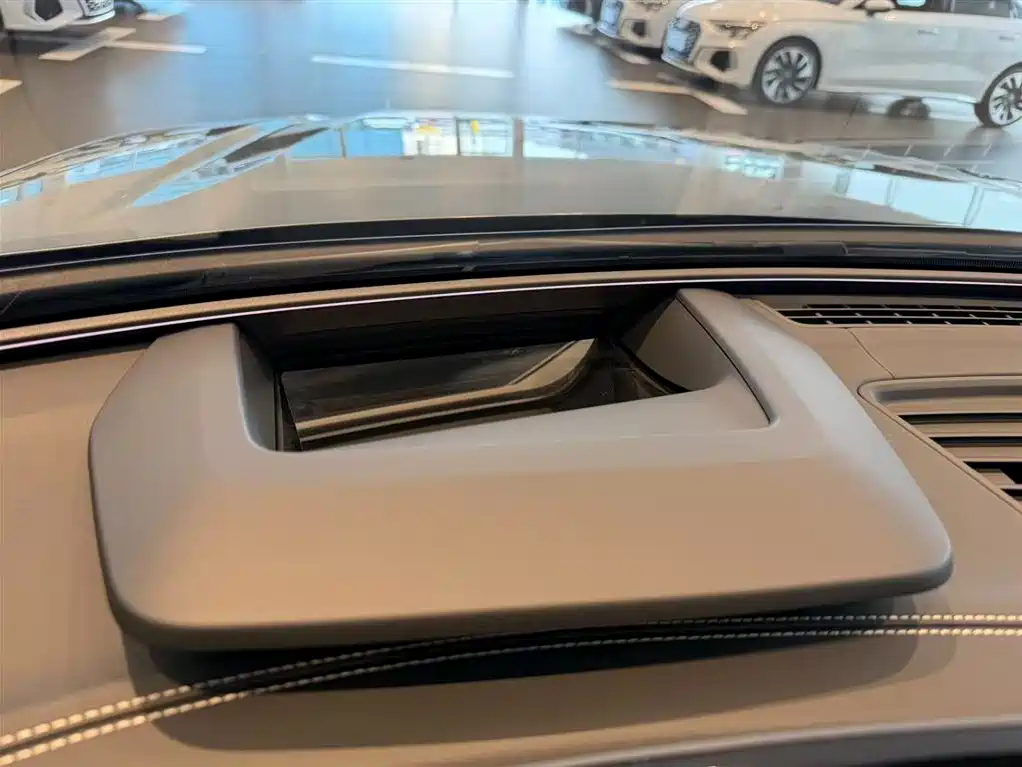 Audi A6L — миниатюра 10