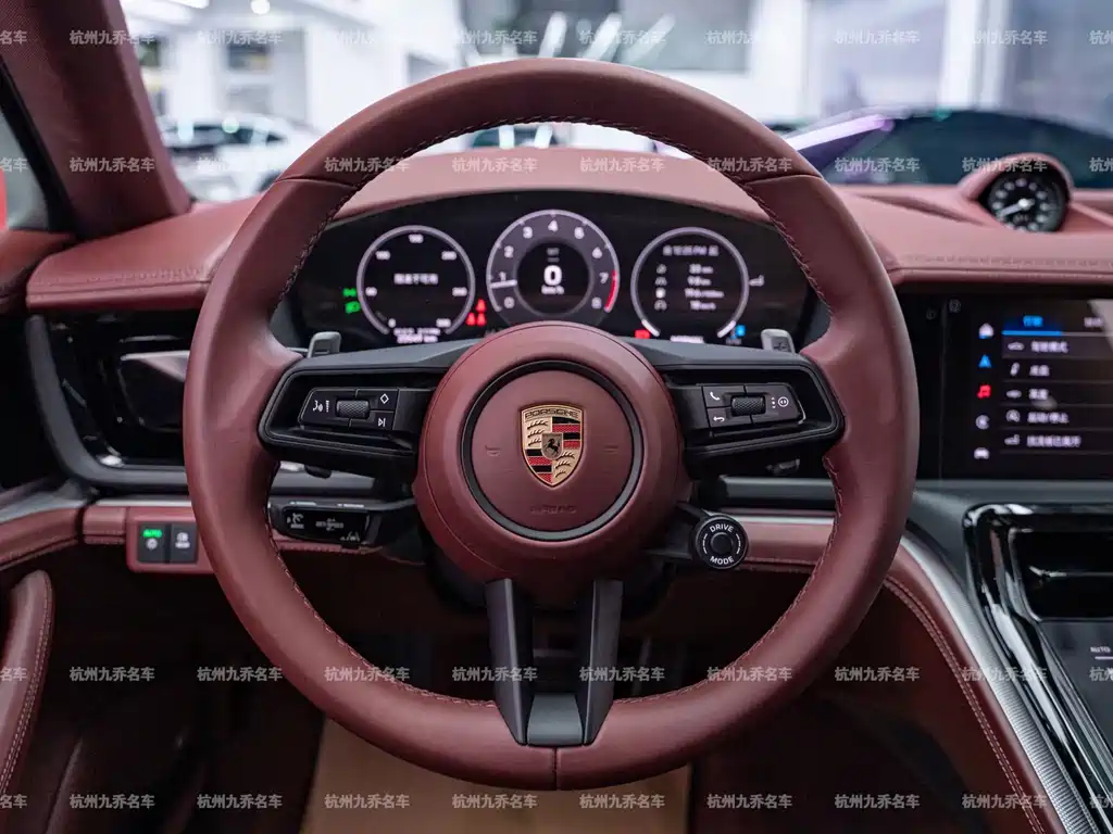 Porsche Panamera — миниатюра 18