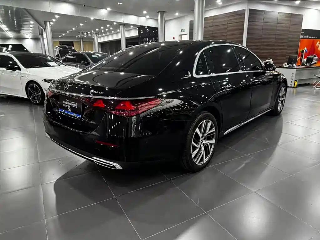 Mercedes-Benz E-Class E 2024 E 300 L Fashion