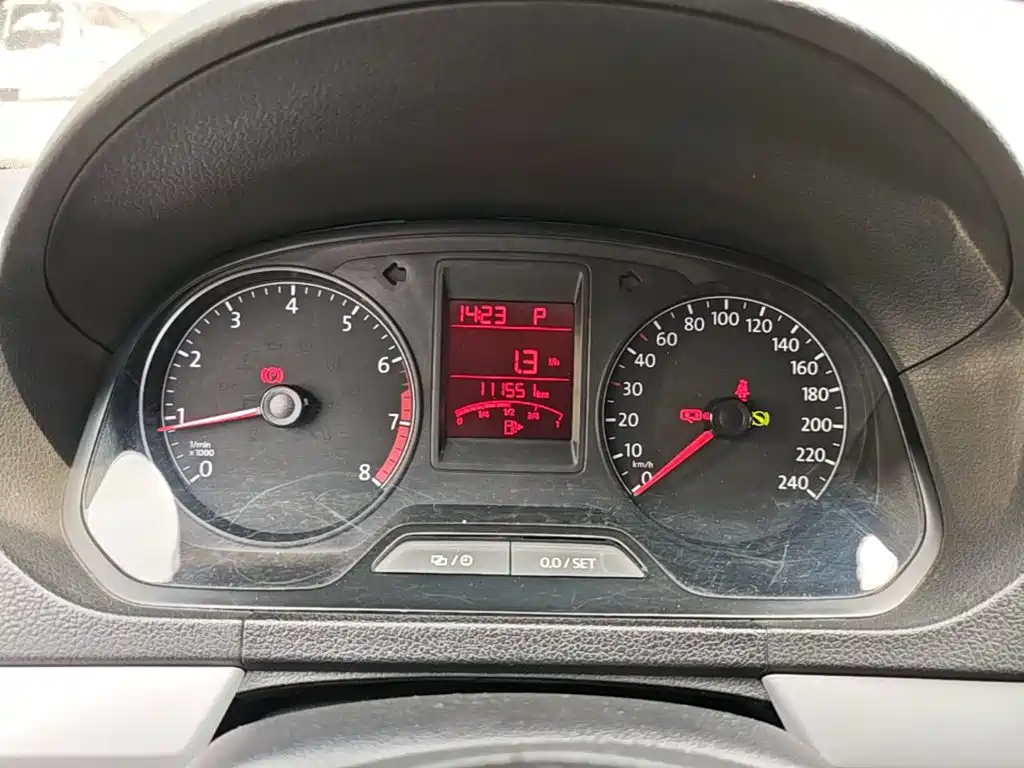 Volkswagen Jetta — миниатюра 12