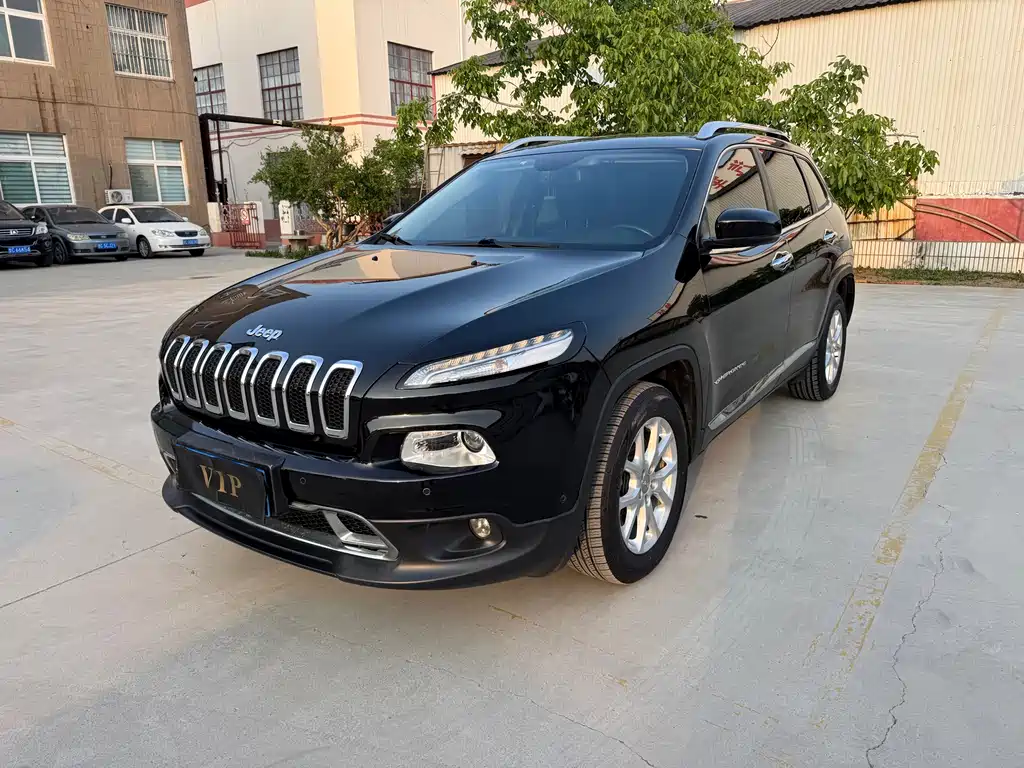 Jeep Cherokee 2016