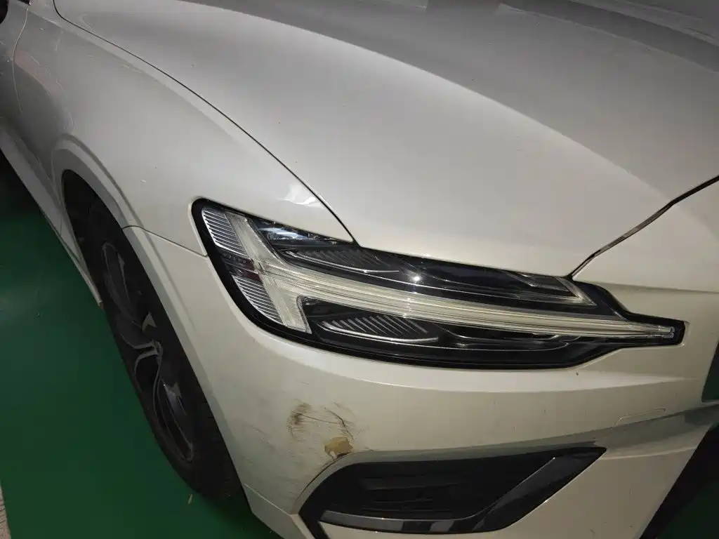 Volvo S60 — миниатюра 7