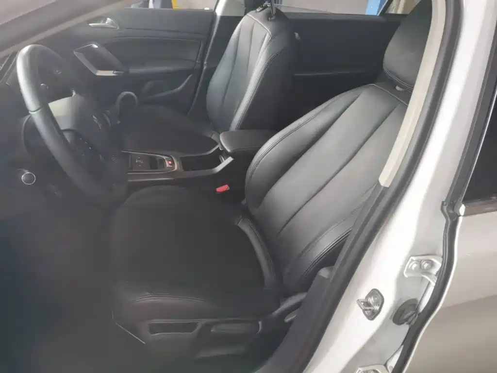 Peugeot 408 — миниатюра 15